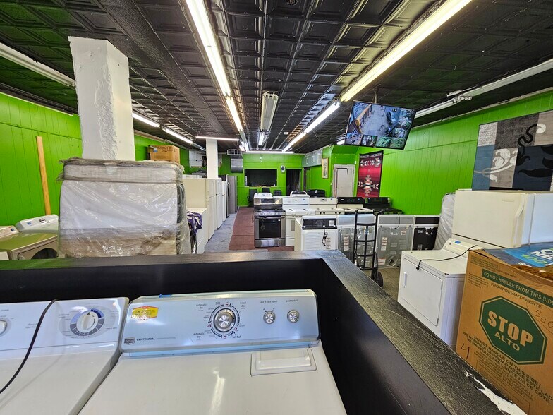 More Photos Of 6163 Woodland Ave, Philadelphia Storefront Retail Residential For Sale