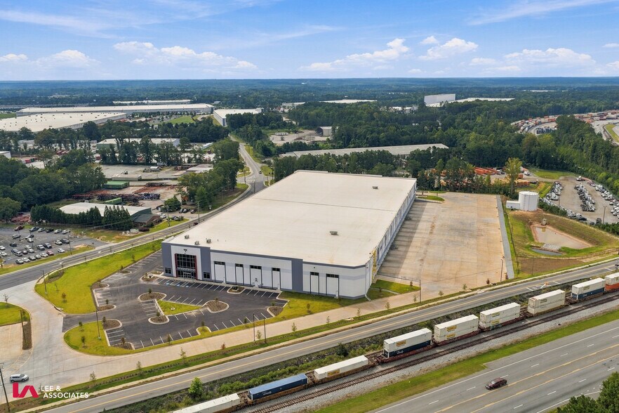 More Photos Of 505 Bohannon Rd, Fairburn Distribution For Lease