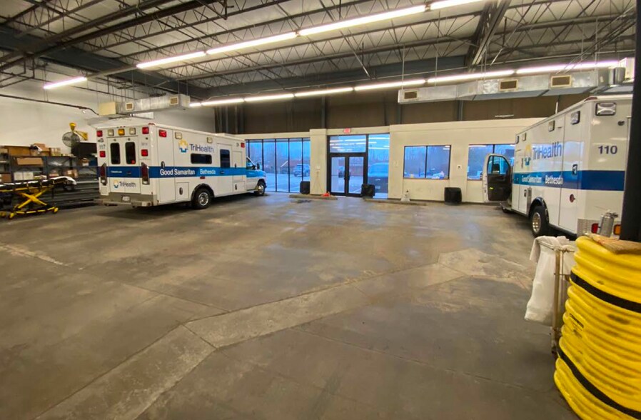 More Photos Of 420 Wards Corner Rd, Loveland Light Manufacturing For Lease