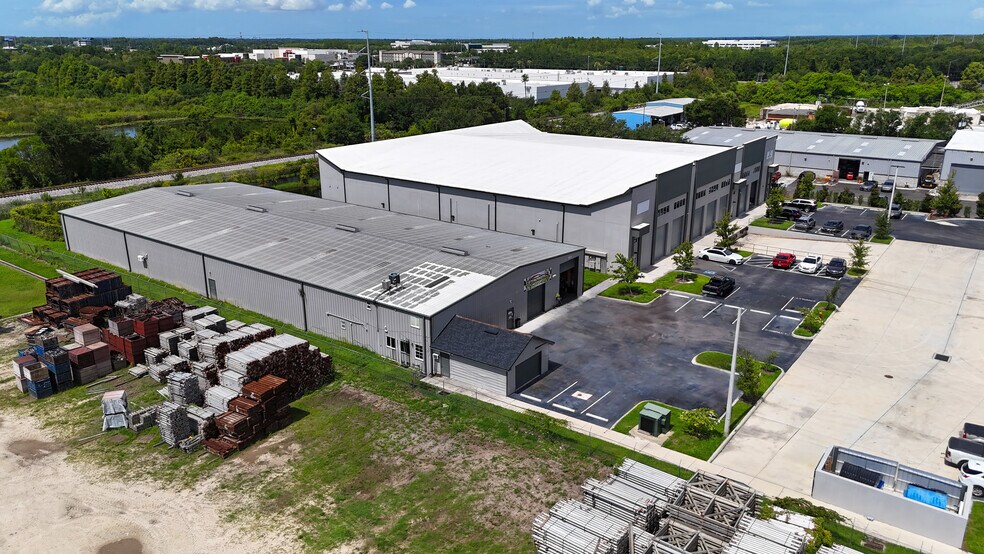 More Photos Of 5634 W Linebaugh Ave, Tampa Distribution For Sale