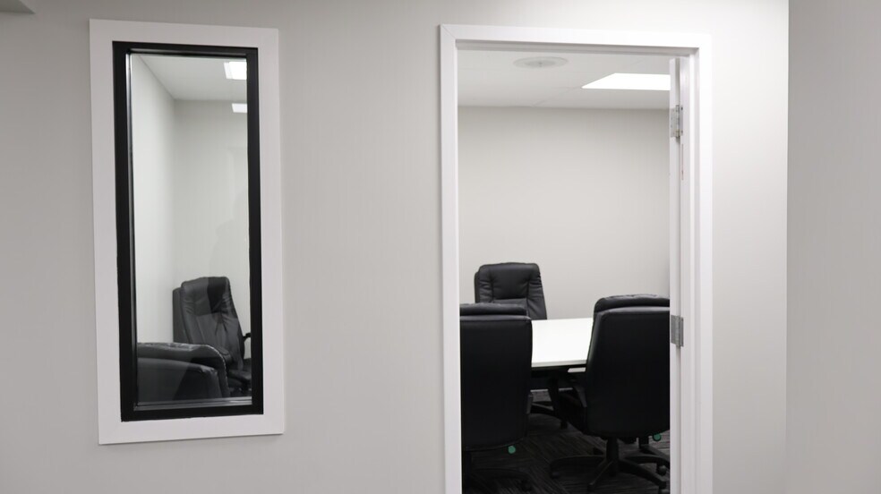 More Photos Of 6330-6332 Flank Dr, Harrisburg Flex For Lease
