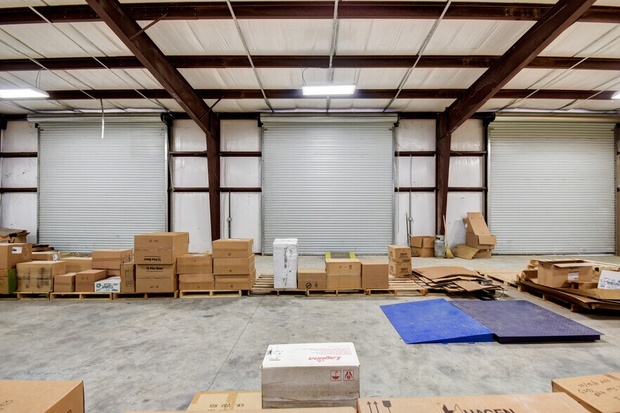 More Photos Of 24396 FM 2090 Rd, Splendora Light Distribution For Sale