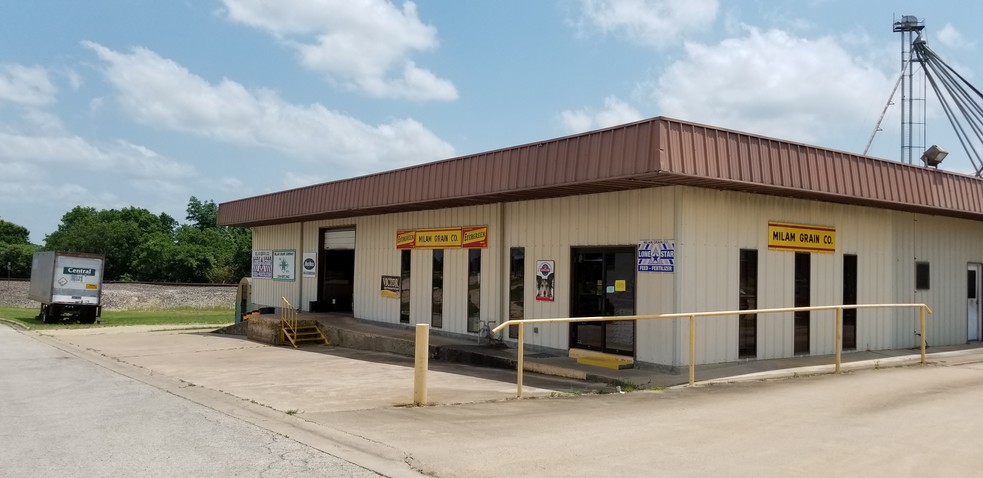 Primary Photo Of 401 S Houston Ave, Cameron Distribution For Sale