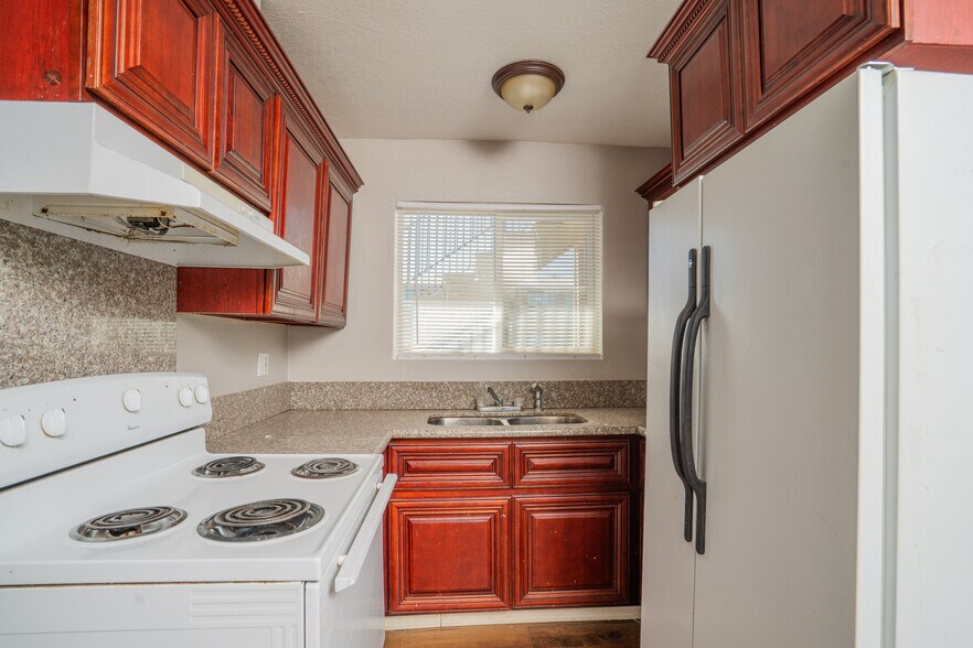 More Photos Of , Blythe Multifamily For Sale