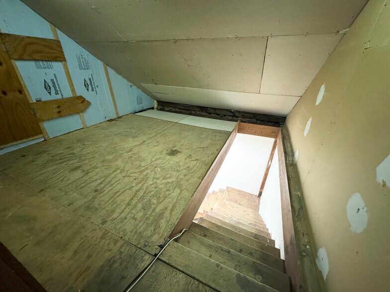 More Photos Of 75 VT-123, Westminster Restaurant For Sale