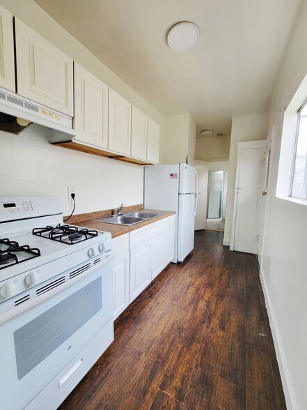 More Photos Of 4323 Woodlawn Ave, Los Angeles Multifamily For Sale