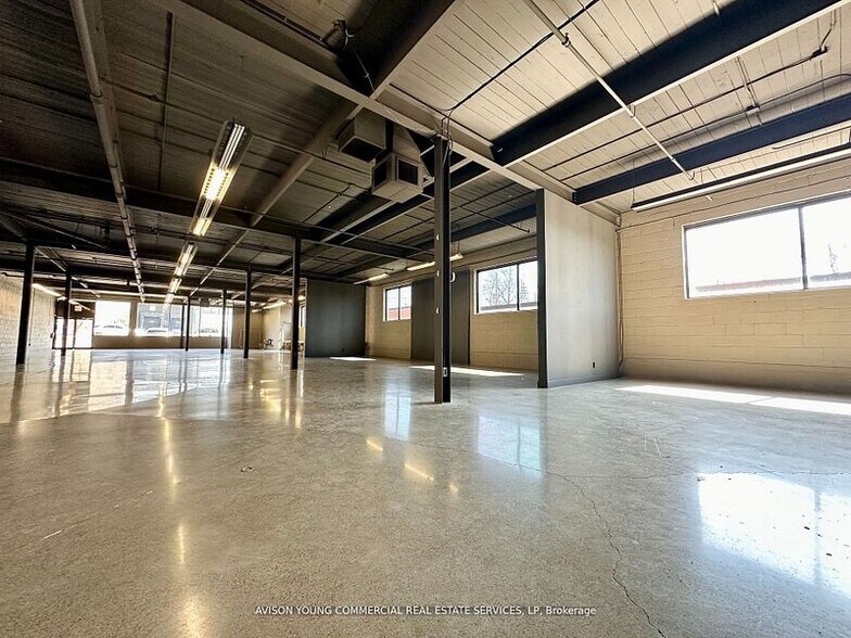 More Photos Of 894 Caledonia Rd, Toronto Warehouse For Lease
