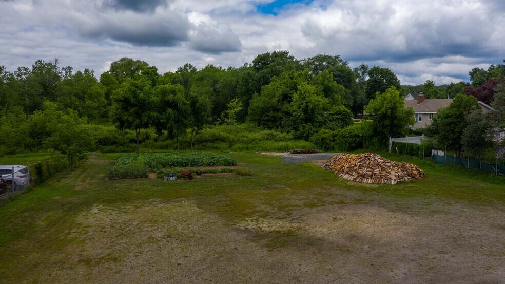 More Photos Of 170 E Main St, Milford Auto Repair For Sale