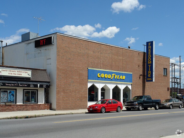 More Photos Of 160 S Broadway, Lawrence Auto Repair For Lease