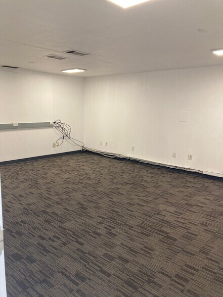 More Photos Of 2196 American Ave, Hayward Warehouse For Lease
