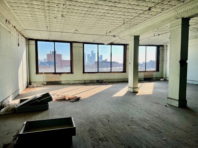 More Photos Of 3711 Bergenline Ave, Union City Storefront Retail Office For Sale