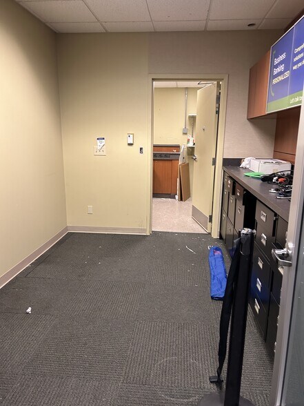 More Photos Of 115 E Sibley St, Hammond Freestanding For Lease