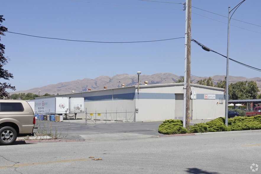 More Photos Of 893 Ames Ave, Milpitas Warehouse For Lease