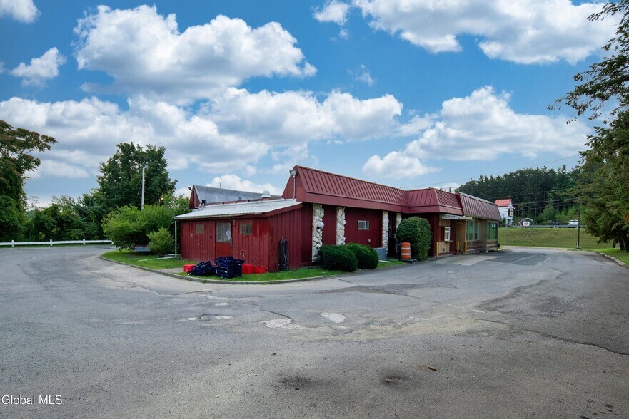 More Photos Of 855 Hoosick St, Troy Restaurant For Sale