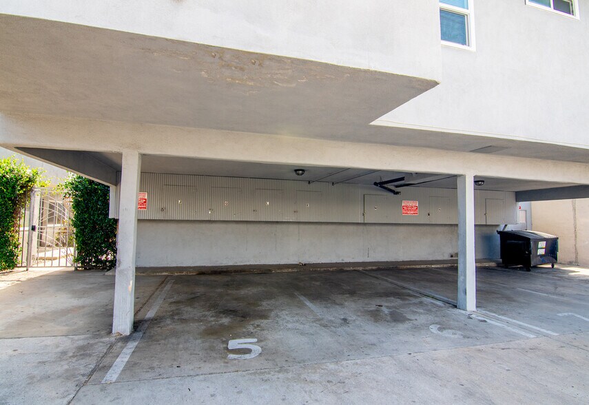 More Photos Of 2023 Preuss Rd, Los Angeles Apartments For Sale
