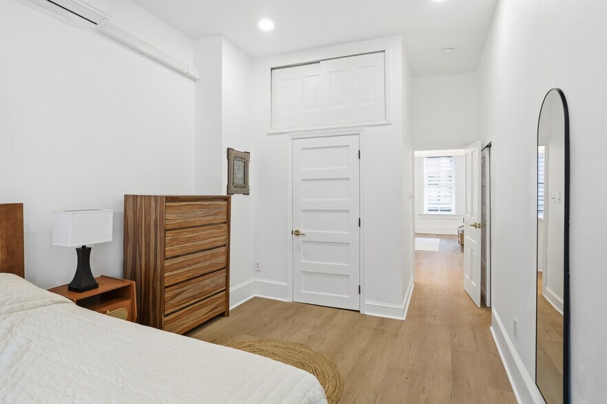More Photos Of 313 C St SE, Washington Multifamily For Sale