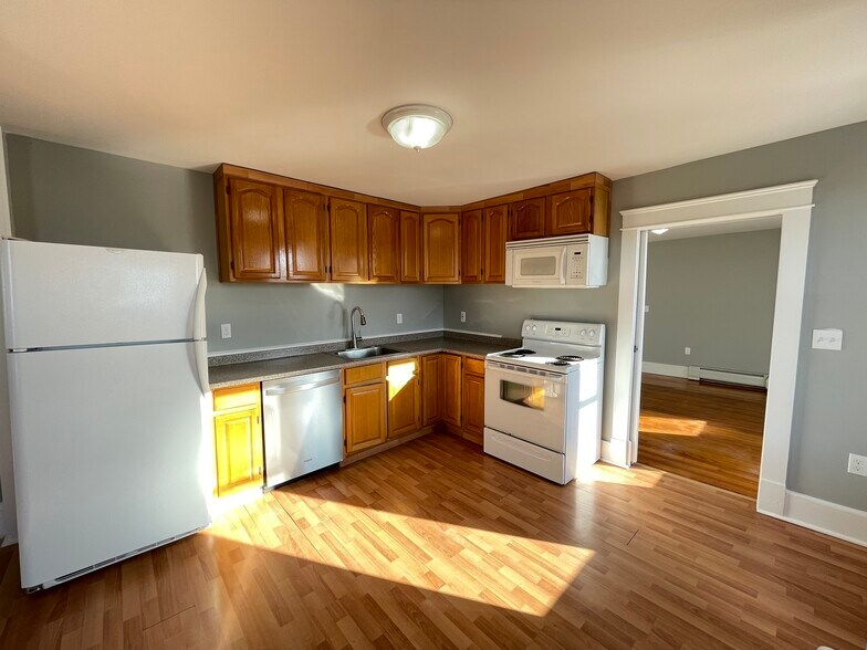 More Photos Of 131-135 Main St, Pembroke Apartments For Sale