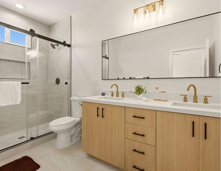 More Photos Of 5824 Persepolis Ct, Riverside Multifamily For Sale