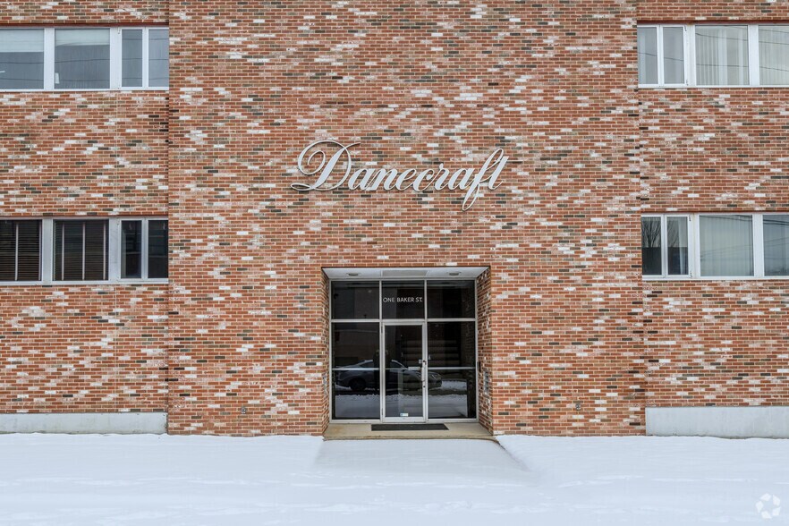 More Photos Of 703 Allens Ave, Providence Office For Sale