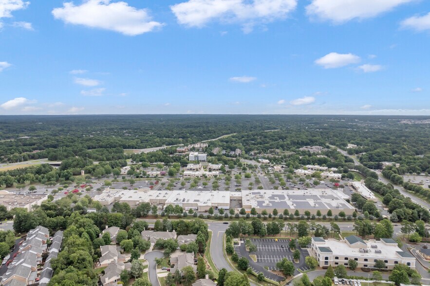 More Photos Of 11220 Elm Ln, Charlotte Office For Lease