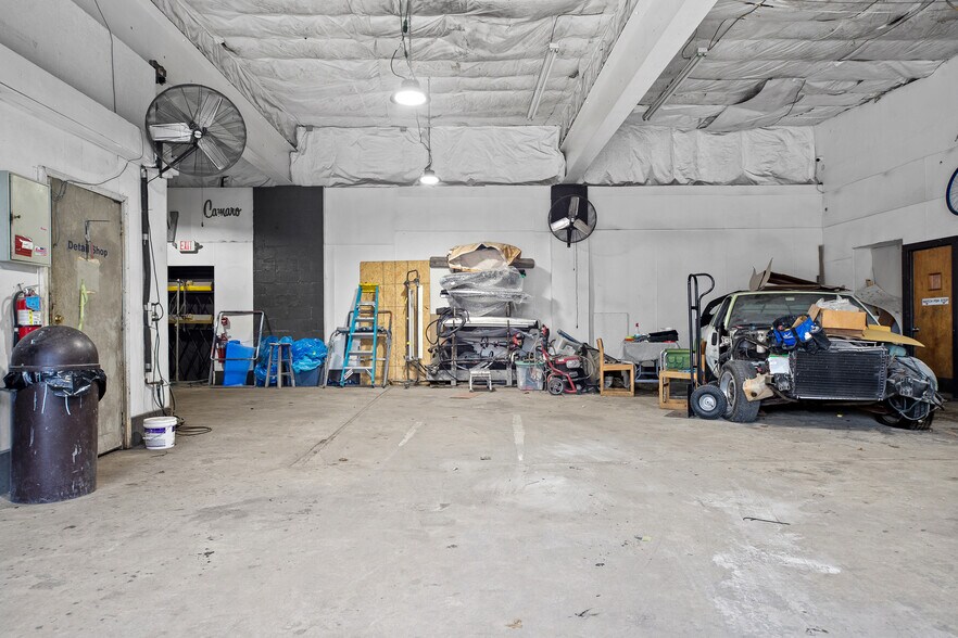 More Photos Of 220 White Horse, Egg Harbor City Auto Repair For Sale