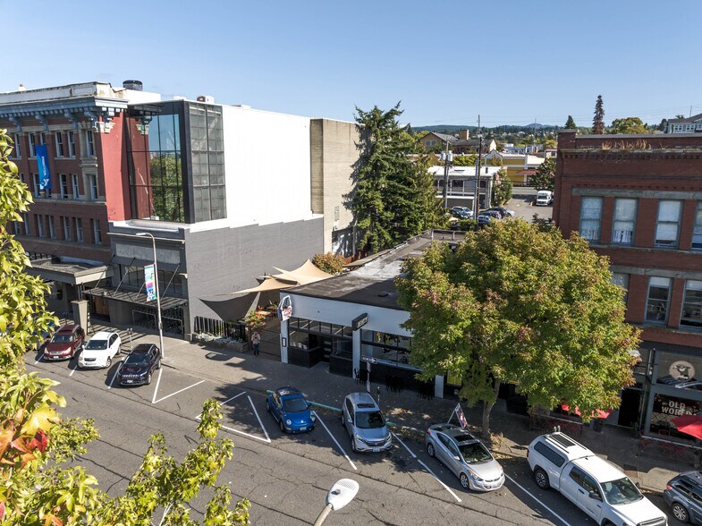 More Photos Of 1232 N State St, Bellingham Restaurant For Sale