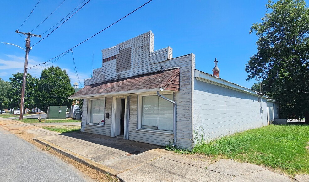 More Photos Of 6 N Roosevelt St, York Restaurant For Sale