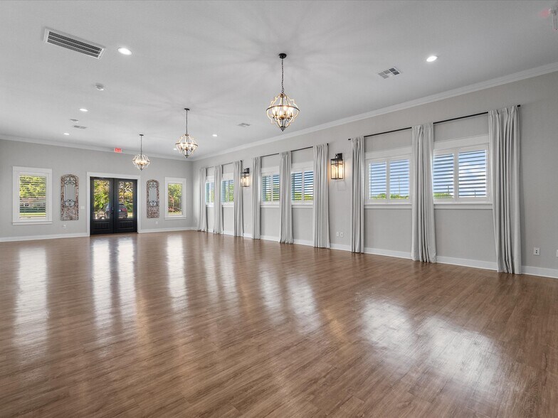 More Photos Of 12121 FM 1764 Rd, Santa Fe Office For Sale