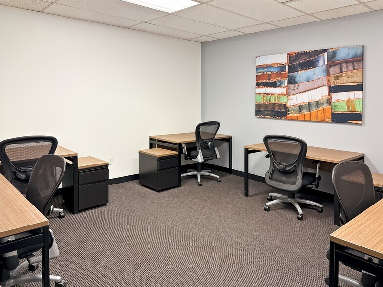 More Photos Of 26 W Dry Creek Cir, Littleton Coworking Space