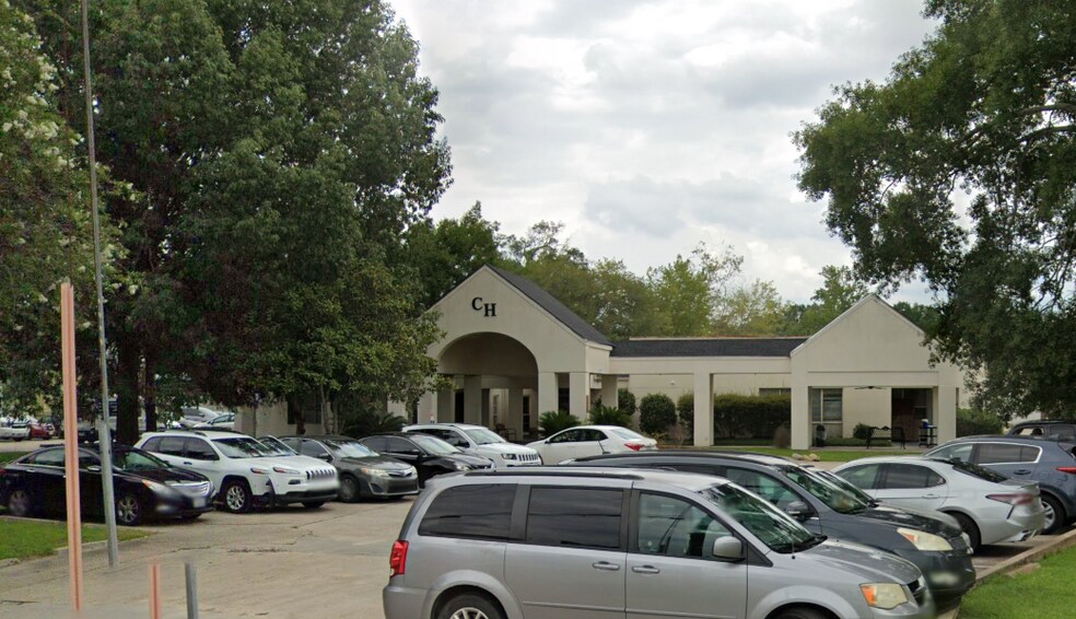 Primary Photo Of 11546 Florida Blvd, Baton Rouge Skilled Nursing Facility For Sale