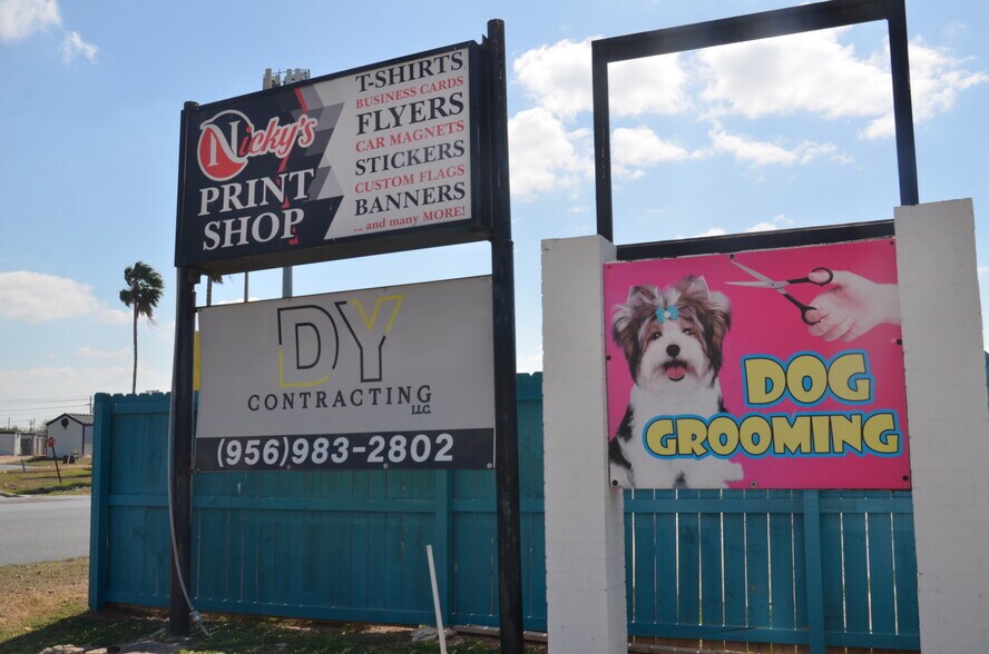 More Photos Of 315 Kings Hwy, Brownsville Storefront For Sale