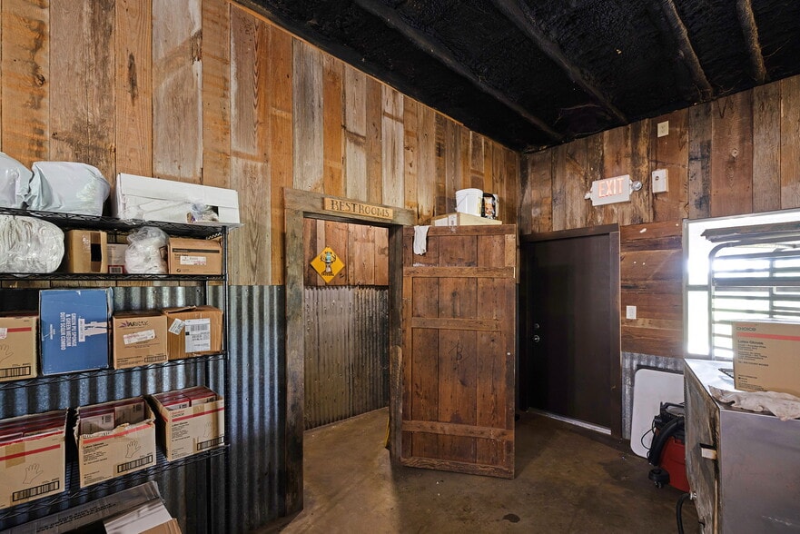 More Photos Of 14395 E Hwy 90A, Gonzales Restaurant For Sale