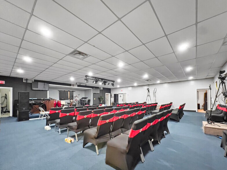 More Photos Of 6001 Buena Vista Rd, Columbus Religious Facility For Sale