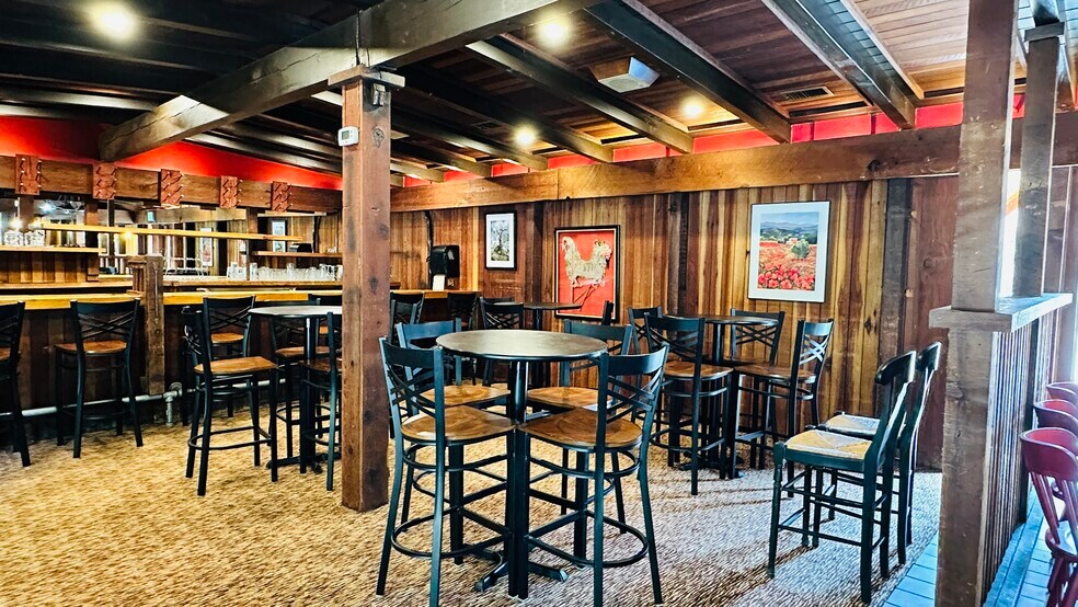 More Photos Of 54905 N Circle Dr, Idyllwild-Pine Cove Restaurant For Lease