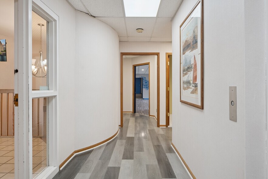 More Photos Of 1181 N Milford Rd, Milford Medical For Lease
