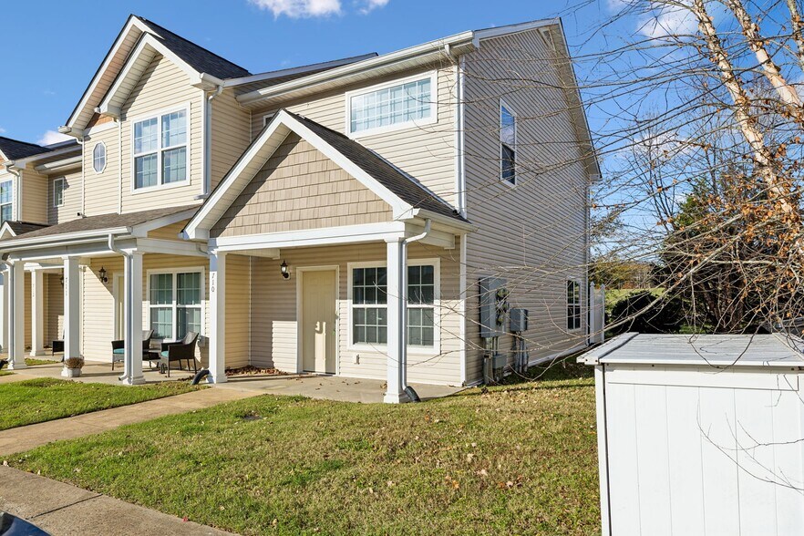 More Photos Of 710 Joshua St, Columbia Apartments For Sale