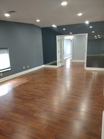 More Photos Of 2910 Cole Ct, Norcross Industrial For Sale