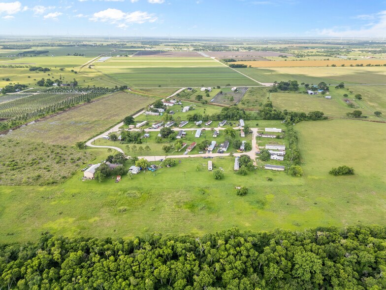 More Photos Of 354 Private Road 620, Bay City Manufactured Housing Mobile Home Park For Sale