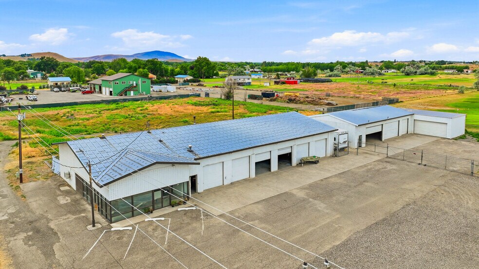 More Photos Of 2676 Van Giesen St, Richland Industrial For Sale