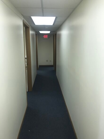 More Photos Of 227 N Jefferson St, New Castle Medical For Sale