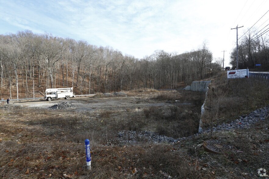 Primary Photo Of 1869 Mount Nebo Rd, Sewickley Land For Sale