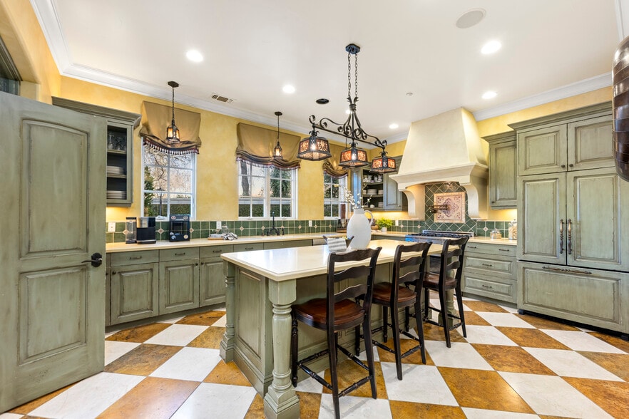 More Photos Of 1210 Arden Hills Ln, Sacramento Specialty For Sale