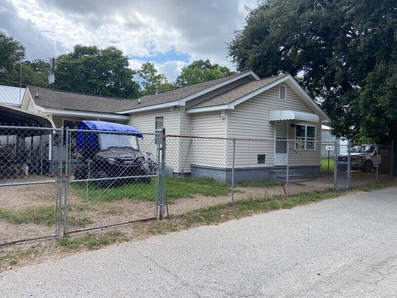 More Photos Of 5639 Pullman Ave, North Charleston Warehouse For Sale