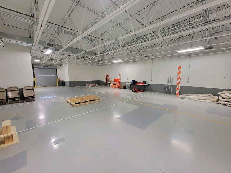 More Photos Of 58-60 S Jefferson Rd, Whippany Warehouse For Lease