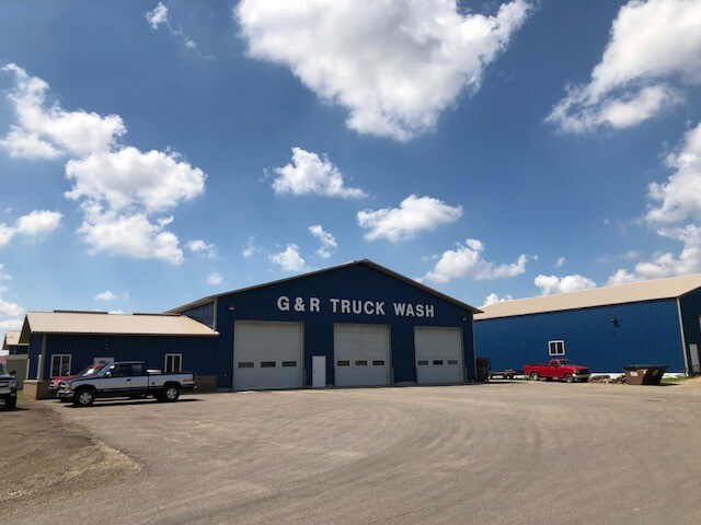 More Photos Of 501 11th St NE, Austin Carwash For Sale