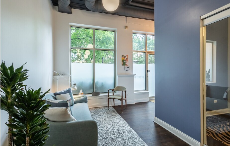 More Photos Of 4704 N Kenmore Ave, Chicago Apartments For Sale