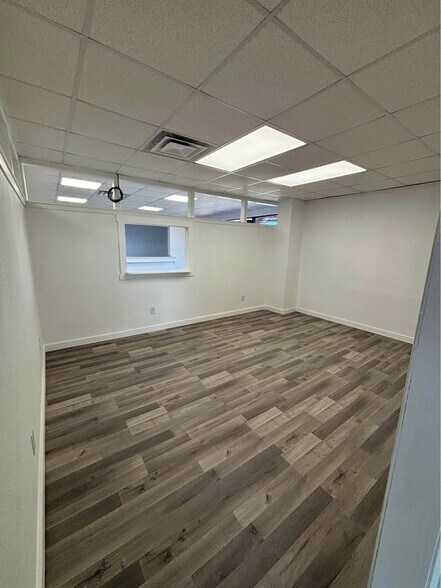 More Photos Of 9474 US-175, Kemp Flex For Lease