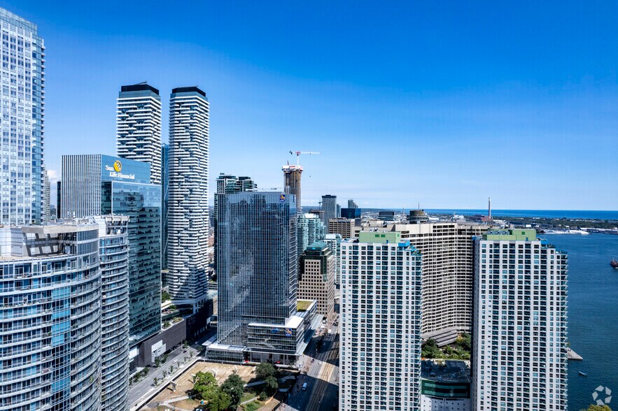 More Photos Of 88 Queens Quay W, Toronto Office For Lease