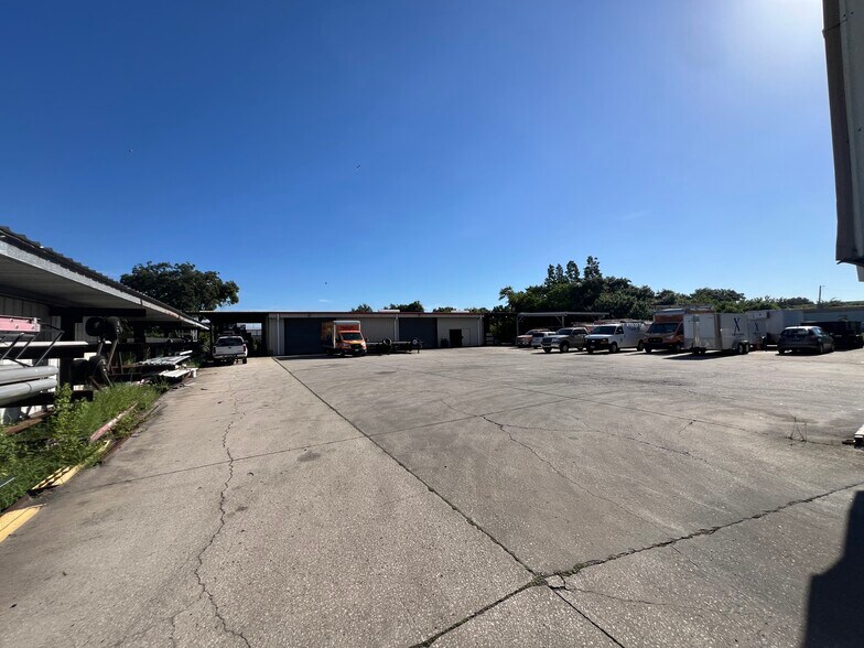 More Photos Of 5208 St Paul St, Tampa Industrial For Sale