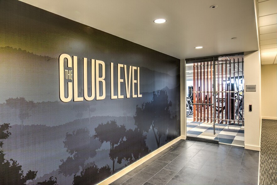 More Photos Of 112 E Pecan St, San Antonio Office For Lease